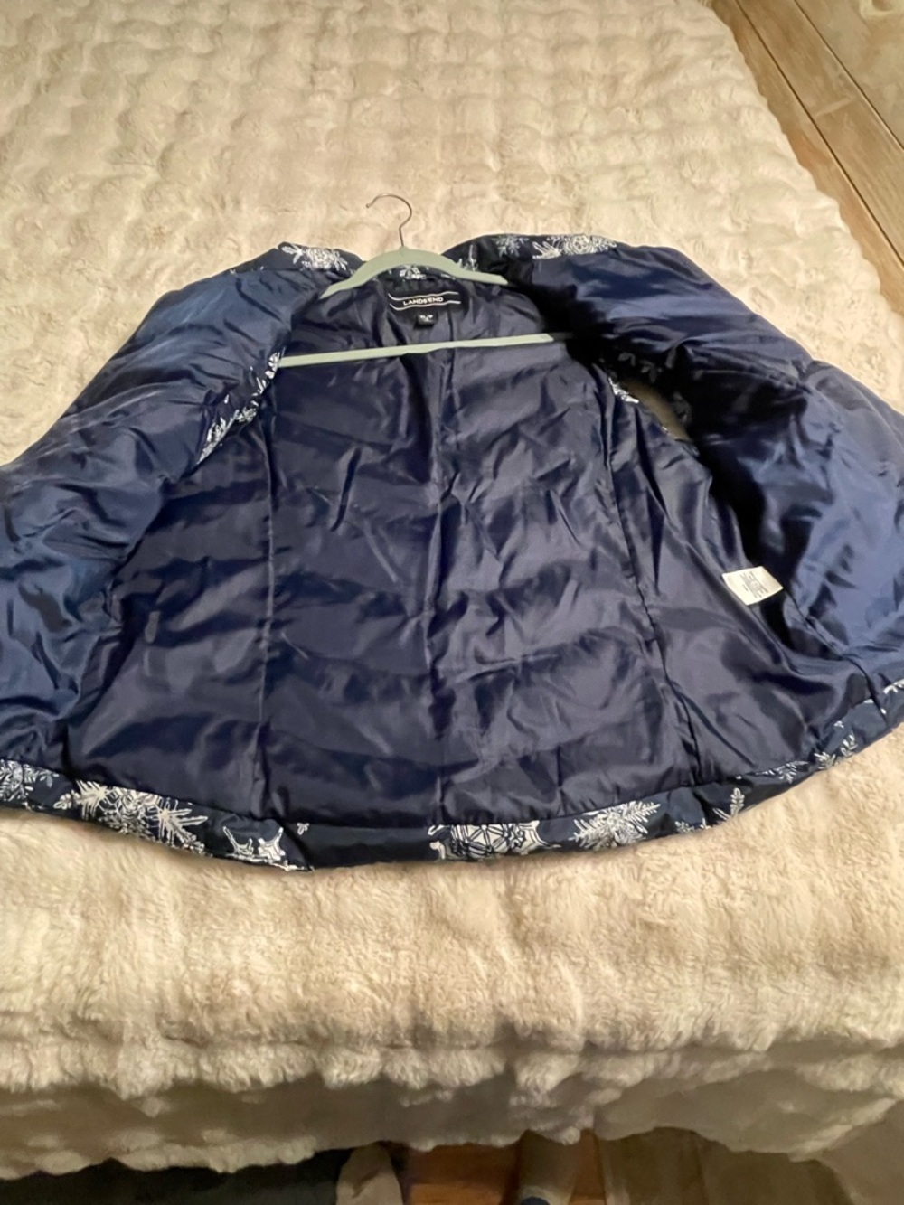 Lands' End Navy Snowflake Quilted Puffer Vest - Picture 11 of 11